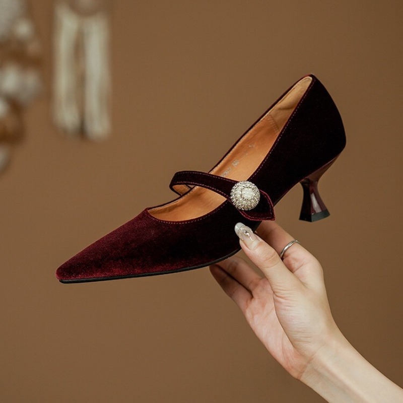 Zapatos Mary Jane con punta pu - Heels reseña y precio
